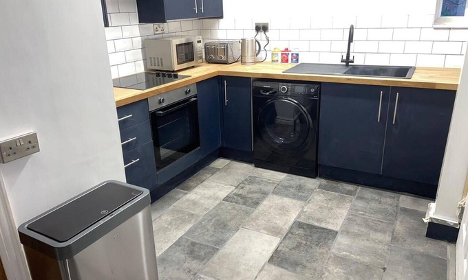 Palterton Casa | 2bed - Garden-pets-freeparking-m1connections