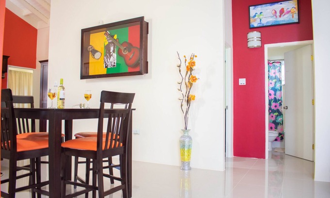 Mammee Bay Villa | Completamente A / C * 3BDR Villa en suite en complejo cerrado