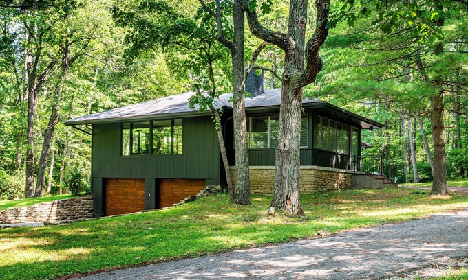 Helmsburg Casa | 2BR, 3.5 BA Retreat