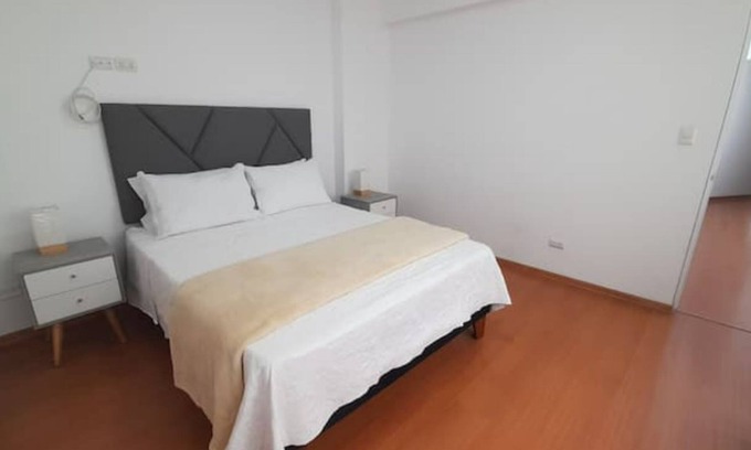 San Borja Apartamento | 2BR/3BA/1GA/BALC Vista Av. San Borja Norte Cdra.8