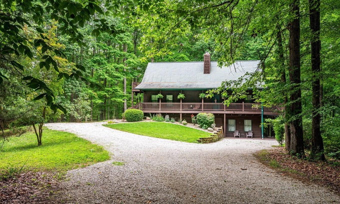 Unionville Cabina | 2BR 3BA