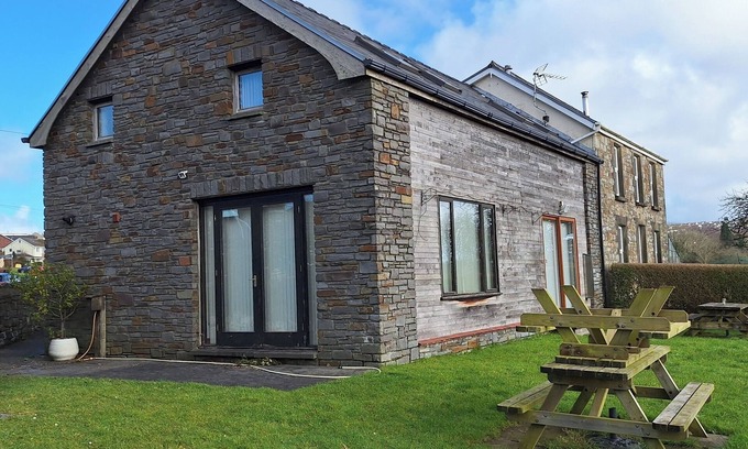 Baglan Cabaña | 2BR-4Guests-Parking-Bbq-Garden-Patio