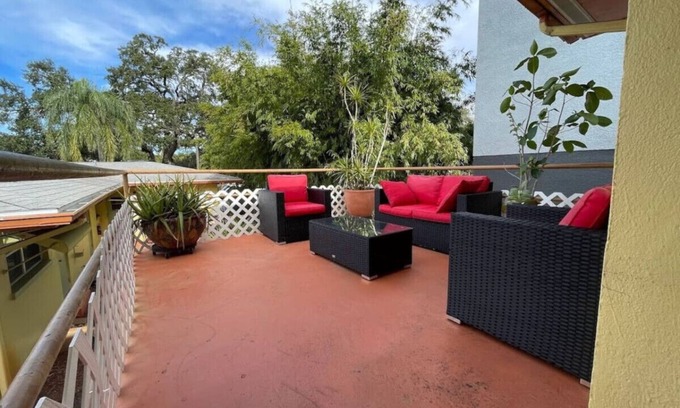 Crescent Lake Apartamento | 236C) 2BR Apt at Crescent Lake!