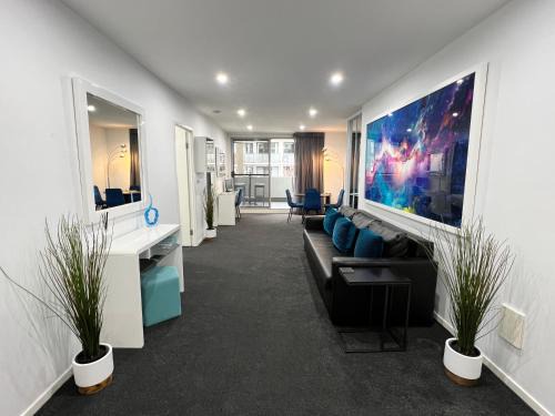 Gungahlin Apartamento | 2BR Apt Gungahlin Square Luxe Super Central Wifi Wine Secure Parking
