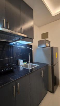 Luzon Apartamento | 2BR Bi-Level BGC Skyline 150mbps WiFi