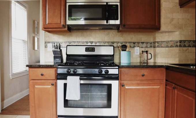 Cole Casa | 2BR Bungalow | Private Terrace | Walk To RiNo Restaurants