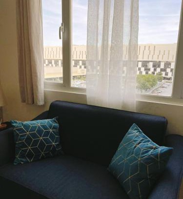 Las Pinas Apartamento | 2br condo in Southmall Las Pinas 25 mins to NAIA - 709T3