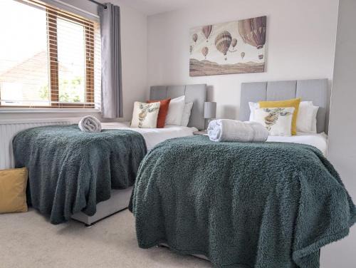 Rossington Casa | 2BR-Dean Hse-Fully Equipped-Dog Friendly-Parking-WiFi