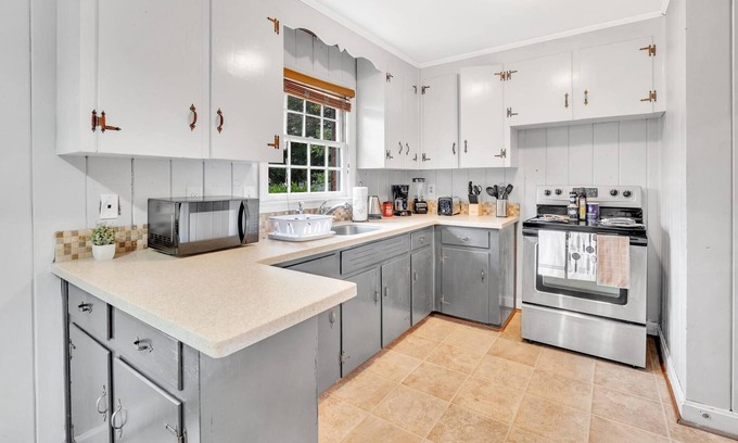 Charlotte Casa | 2BR Duplex -near Uptown Charlotte
