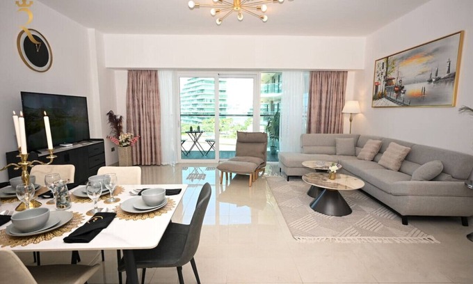 Al Bandar Apartamento | 2BR Enchanted Hideaway w/ Pool & Gym – Al Raha