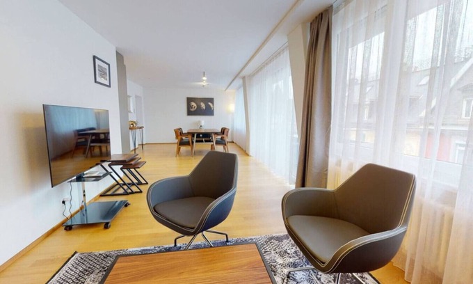 Sihlfeld Apartamento | 2BR flat in the city center (West 12)