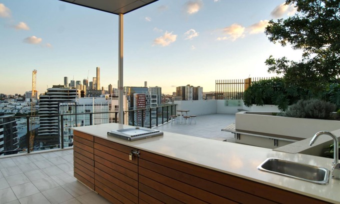 Newstead Apartamento | 2BR Food&Drink Hub ????Pool????????2 cars????Gym????Rooftop