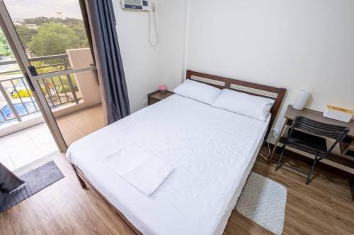 Ususan Apartamento | 2BR Fully Air-Conditioned Staycation PLUS Free Parking