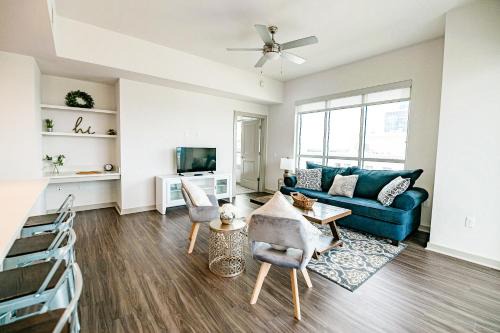 Third Ward Apartamento | 2BR Fully Furnished Apartment Uptown - BOA Stadium apts
