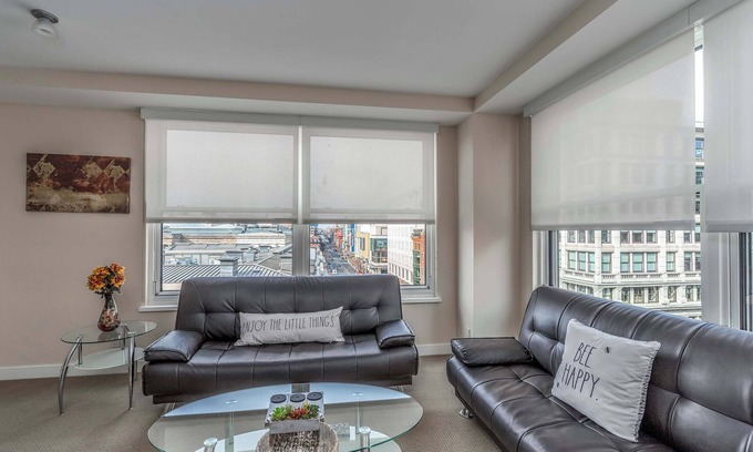 Chinatown Apartamento | 2BR Furnished Apt. near Washington Monument