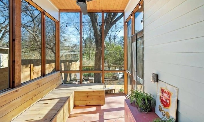 Cherrywood Casa | 2BR, Historic Neighborhood, Bright Space