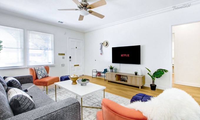 Azusa Casa | 2BR Home Near DTLA, Parks, & Disneyland #TravelSGV