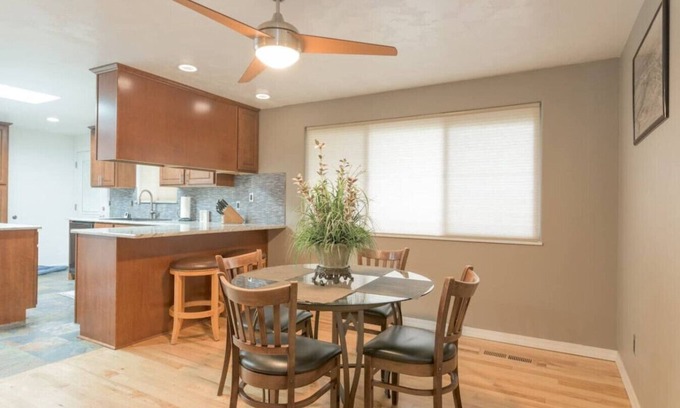 Southeast Bend Casa | 2BR | Hot Tub | Dog Friendly | Arcade Games