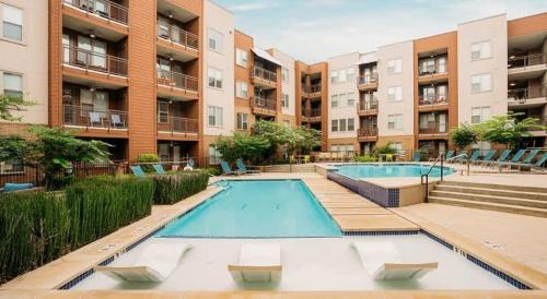 West Congress Apartamento | 2BR Modern SoCo CozySuites w 2 Pools #06