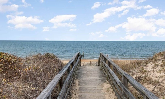 Cottage Line Apartamento | 2BR Ocean Oasis Suite | Beach | Pool