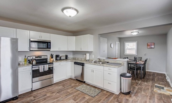 East Colorado Springs Casa | 2BR Olympic Training Center Dog-friendly