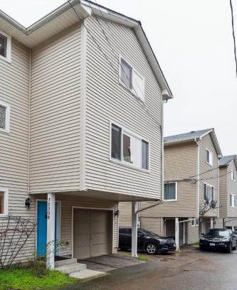 Brighton Casa | 2BR Seattle Oasis - A Short Stroll to Light Rail