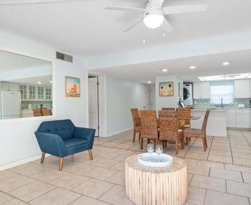 Avon By The Sea Casa | 2BR Sleeps 6 Poolfront BBQ Steps to Beach & Pier