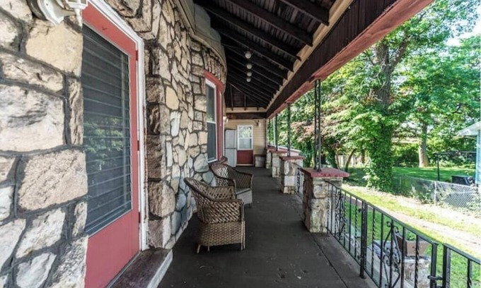 Sharon Hill Apartamento | 2BR Suite Unit Driveway Parking ! PHL Airport