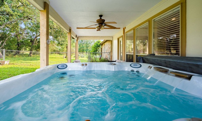Marble Falls Casa | Mustang Retreat A