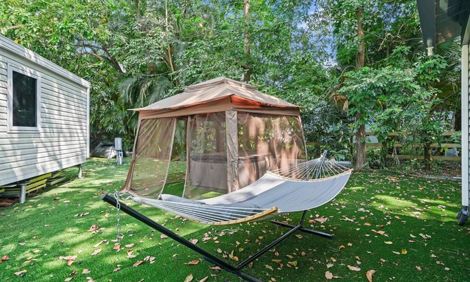 Hollywood Casa | 2BR Tiny Farm Home IN Fort Lauderdale