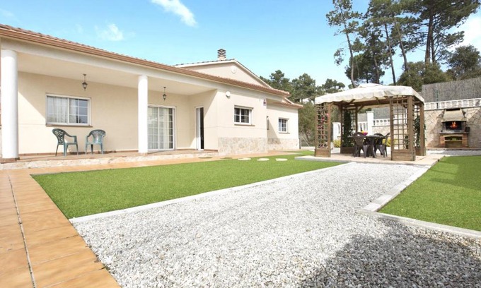 Vidreres Villa | 2Caro - Lloret de Mar