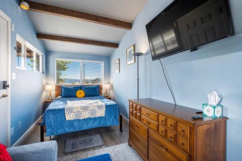 Birch Bay Apartamento | 2nd Floor Studio #4 with Ocean View and Covered Deck