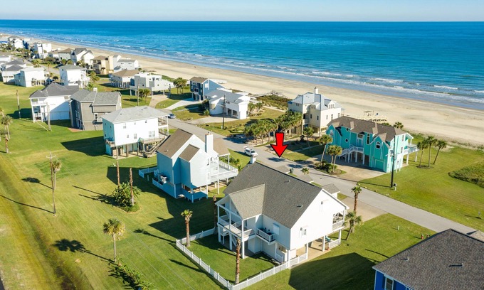 Indian Beach Casa | 2nd Row Dog Friendly Home w/ Gulf views, Covered Deck, Close to Beach