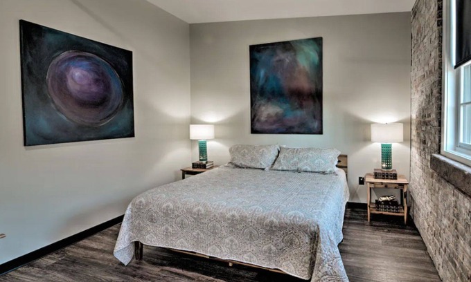 Hickory Casa | 2nd Street Inn Room #14