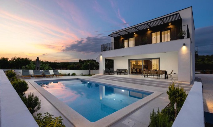Municipality of Sukosan Villa | 2Olives house