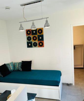 Liberation Apartamento | 2P SNCF station Downtown Tram AIRCONDITIONNER