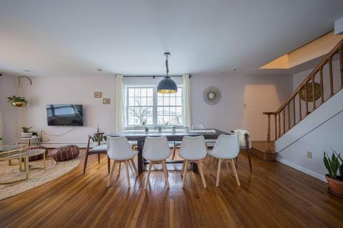 Atlantic City Casa | 2Units 4BR 3BA Cape Cod Designer House