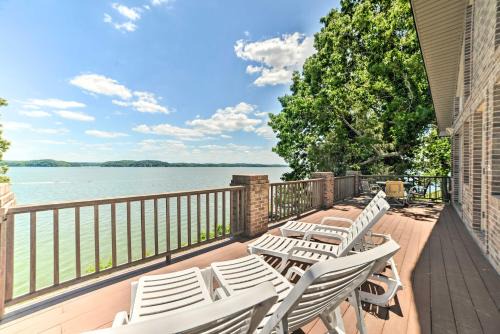 New Concord Casa | 3,000 Sq Ft A-Frame Home on Kentucky Lake with Dock!