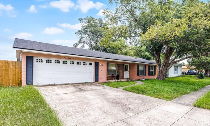 Seybold Casa | 3/2 House in Orlando near Disney and Downtown with Games