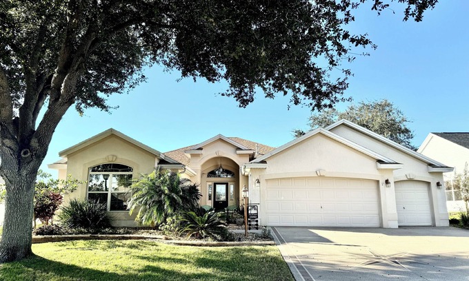 Woodbury Casa | 3/2 in The Village of Woodbury