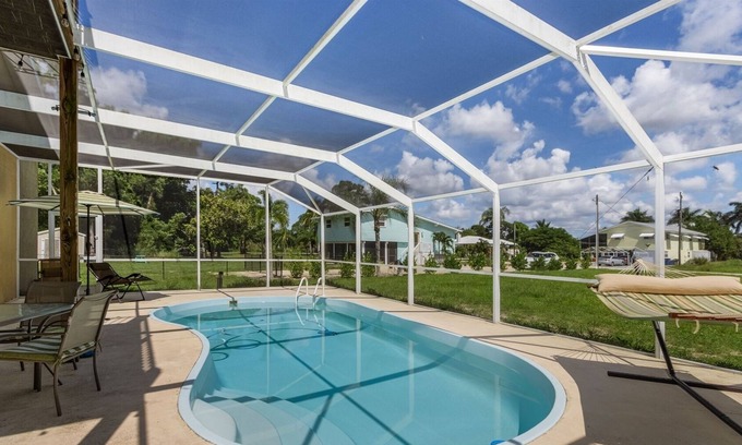 Saint James City Casa | 3/3 AMAZING HEATED POOL HOME in St. James City!