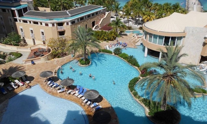 Aruba Complejo | 3/3 Bedroom Suite Divi Aruba Phoenix Beach Club RW