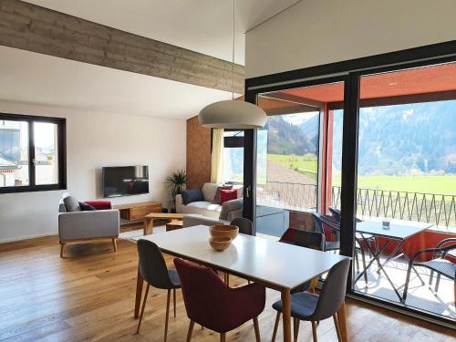 Disentis Apartamento | 3,5 Zimmer Dachwohnung: Modern, komfortabel, zentral, mit Bergsicht