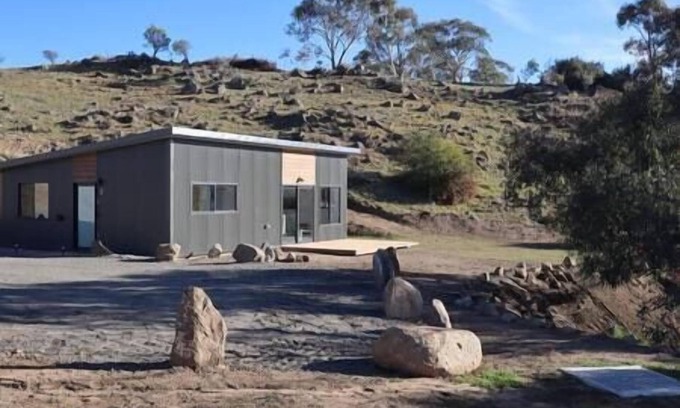 East Jindabyne Casa | #3 brand new eco cabin private with great views