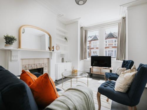 Chiswick Casa | 3 bdr House - Garden, easy access to centrl London