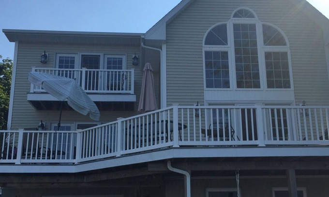 Clayton Cabaña | 3 bdrm, 2 bath St Lawerence Riverfront rental in the heart of 1000 Island