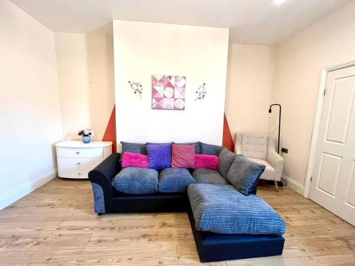 Heaton Casa | 3 Bdrm Home 10mins From The City