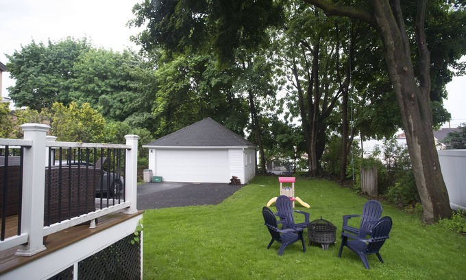 Fairport Casa | 3-bdrm home, walking distance to everything!
