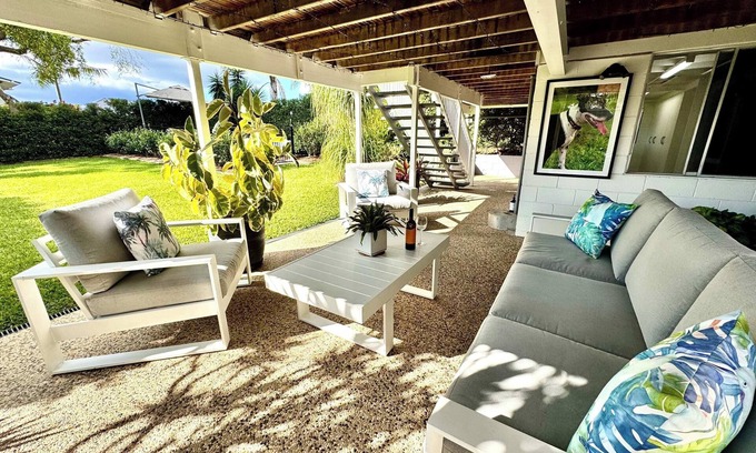 Hendra Casa | 3 Bdrm Queenslander Outdoor Dining Pool & Parking