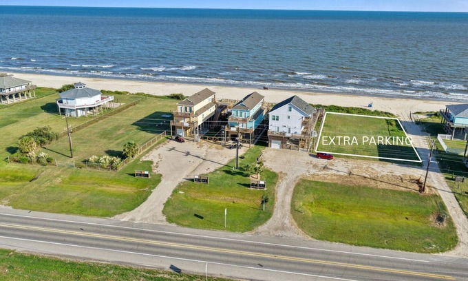Port Bolivar Casa | 3 Beachfront Houses! 3 Heated Pools! Sleeps 80! Weddings & Events Welcome! Pets!